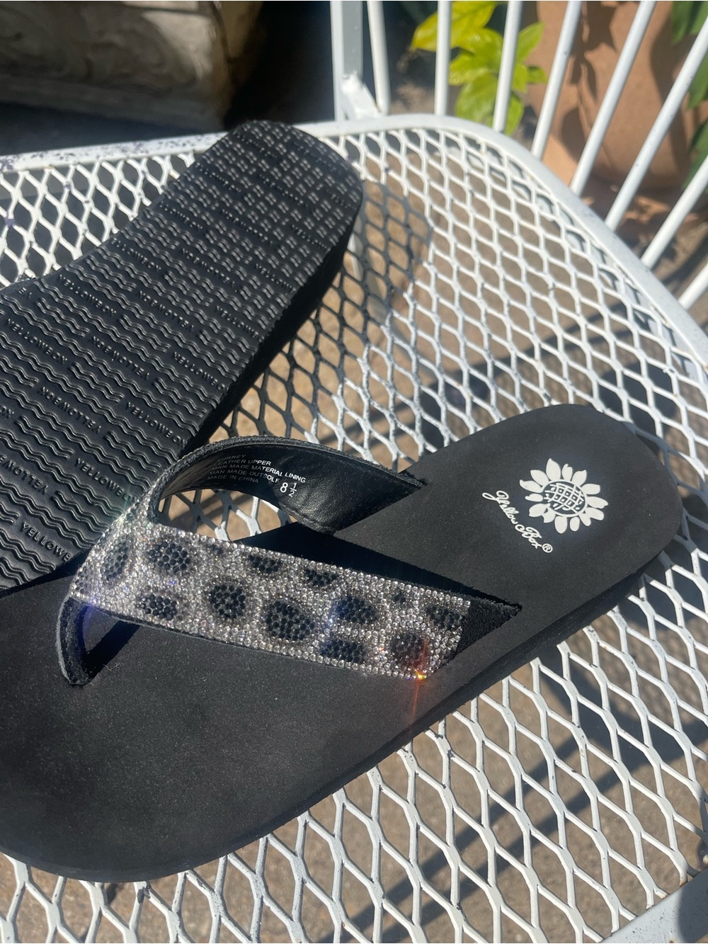 Yellow Box Silver Leopard Women's Wedge Flip Flops 8.5. NWOT - Picture 3 of 3
